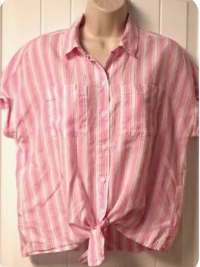 Lola River Pink Striped Button-Front Tie Hem Shirt. Size M
